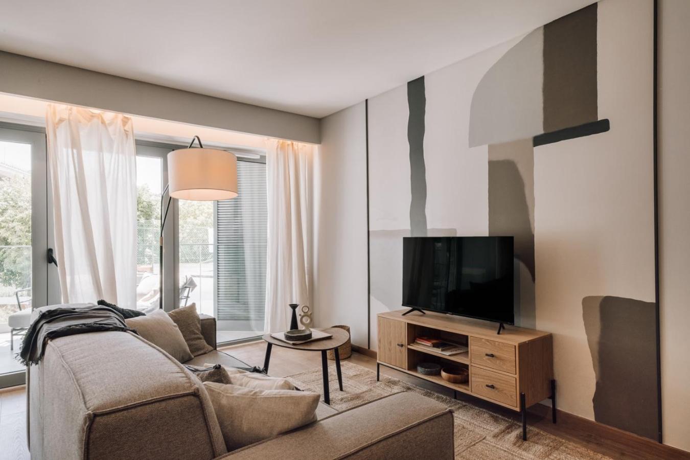 Olot - 2 Bedroom, Terrace And Parking In Alcantara * Lisboa